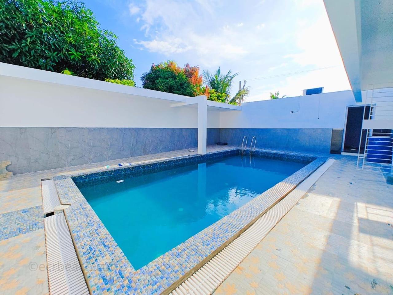 Rini Resort Chennai Luaran gambar